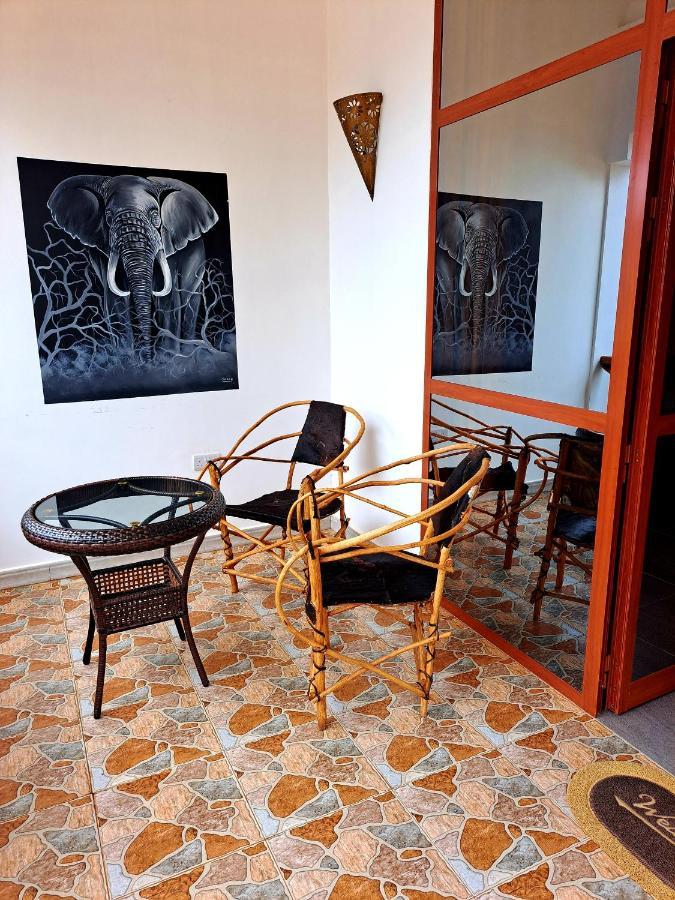 Mimi Na Wewe Bed & Breakfast *